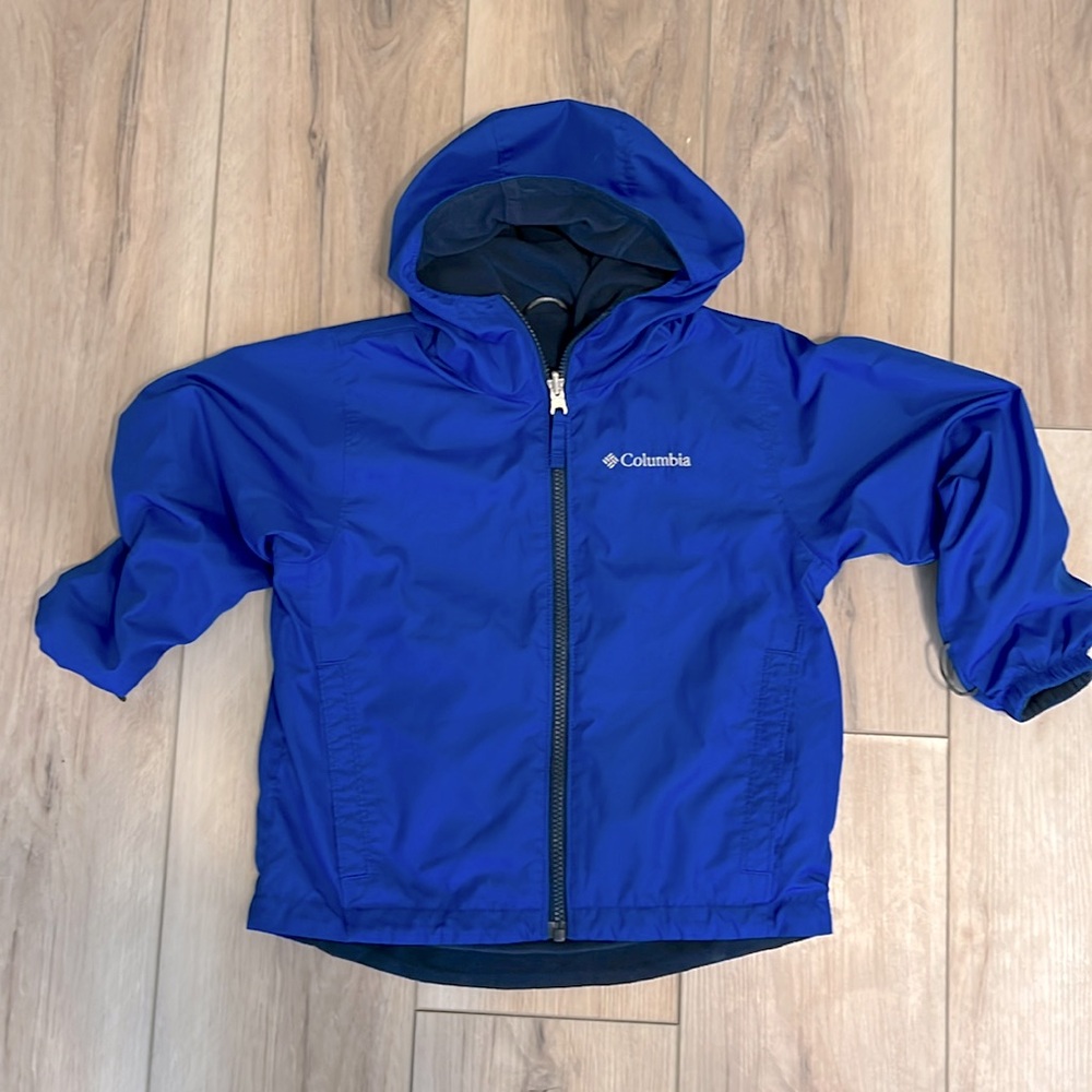 Boys reversible Columbia jacket size 7/8 Blue